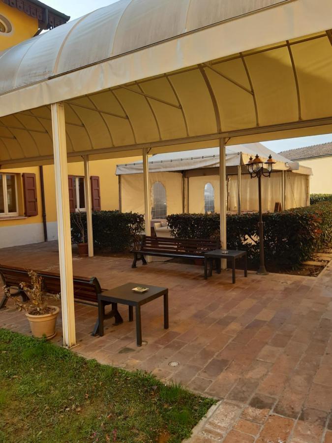 Corte Degli Estensi Formigine Exterior foto